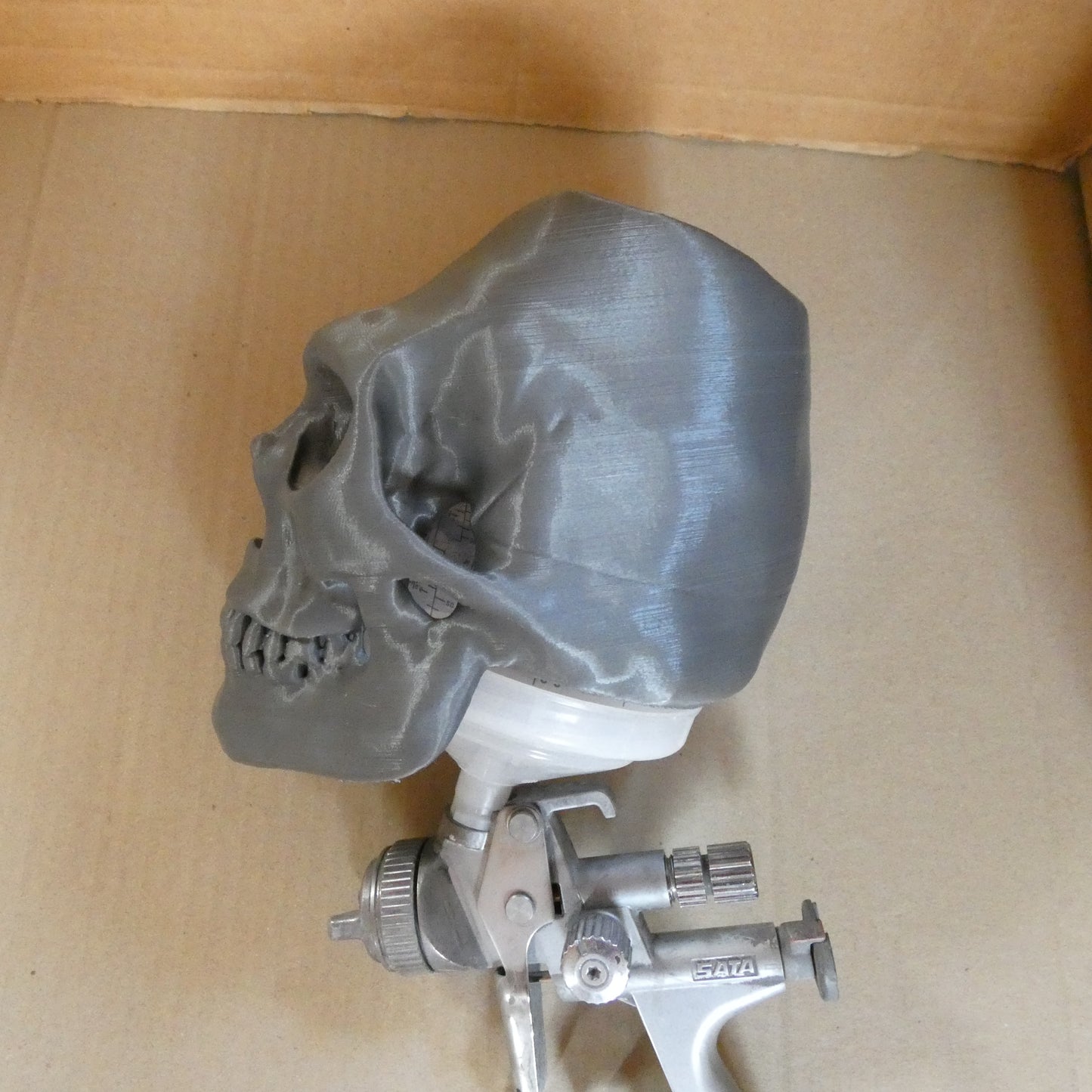 Couvercle tête de mort pour godet de peinture SATA 600ml