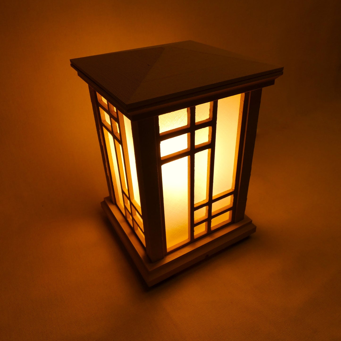 Lampe d'intérieur Shapline multi-ambiances (STL)