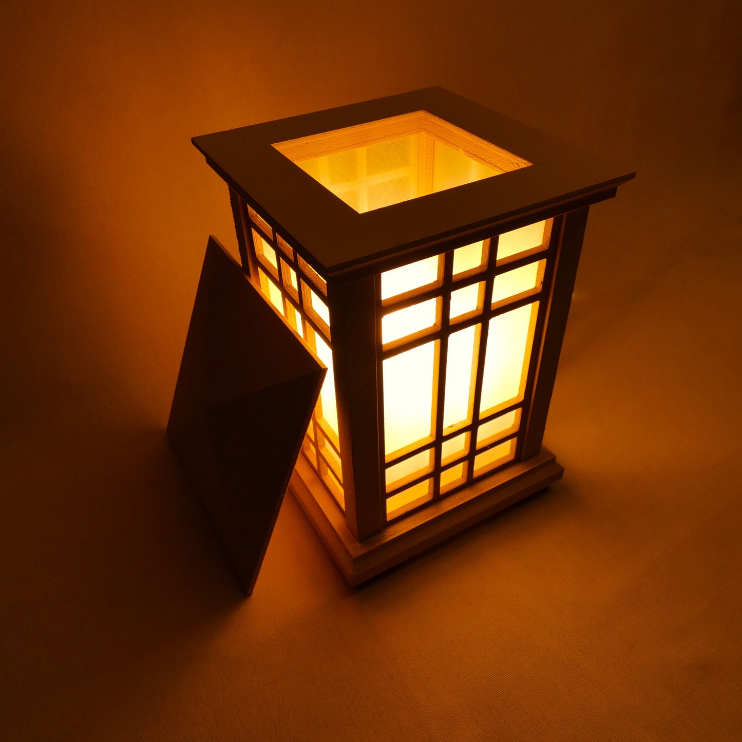 Lampe d'intérieur Shapline multi-ambiances (STL)