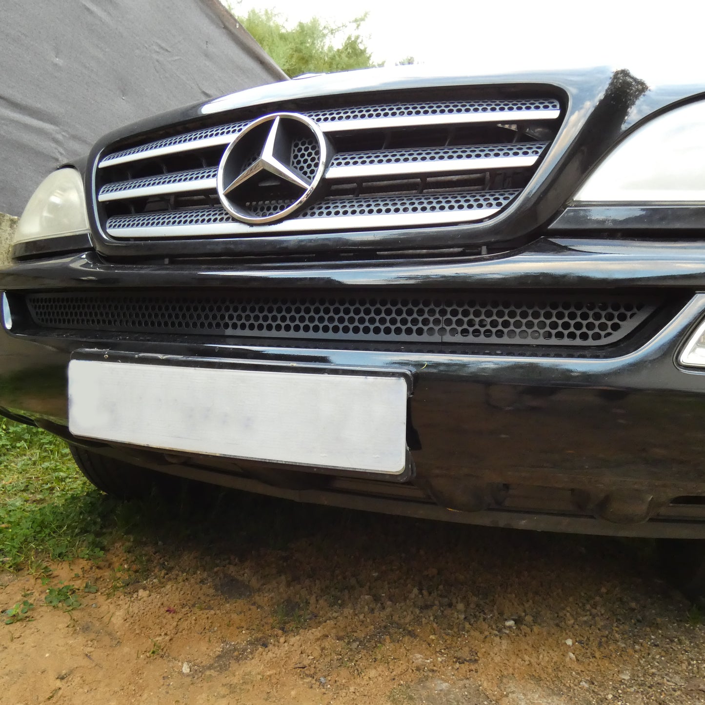 Grille classique de ventilation pour Mercedes-Benz Classe ML (W163) A1638851581 / 1638851581 (STL)