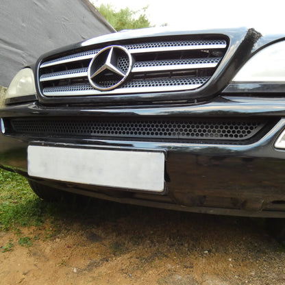 T-rex logo ventilation grille for Mercedes-Benz ML-Class (W163) A1638851581 / 1638851581 (STL)