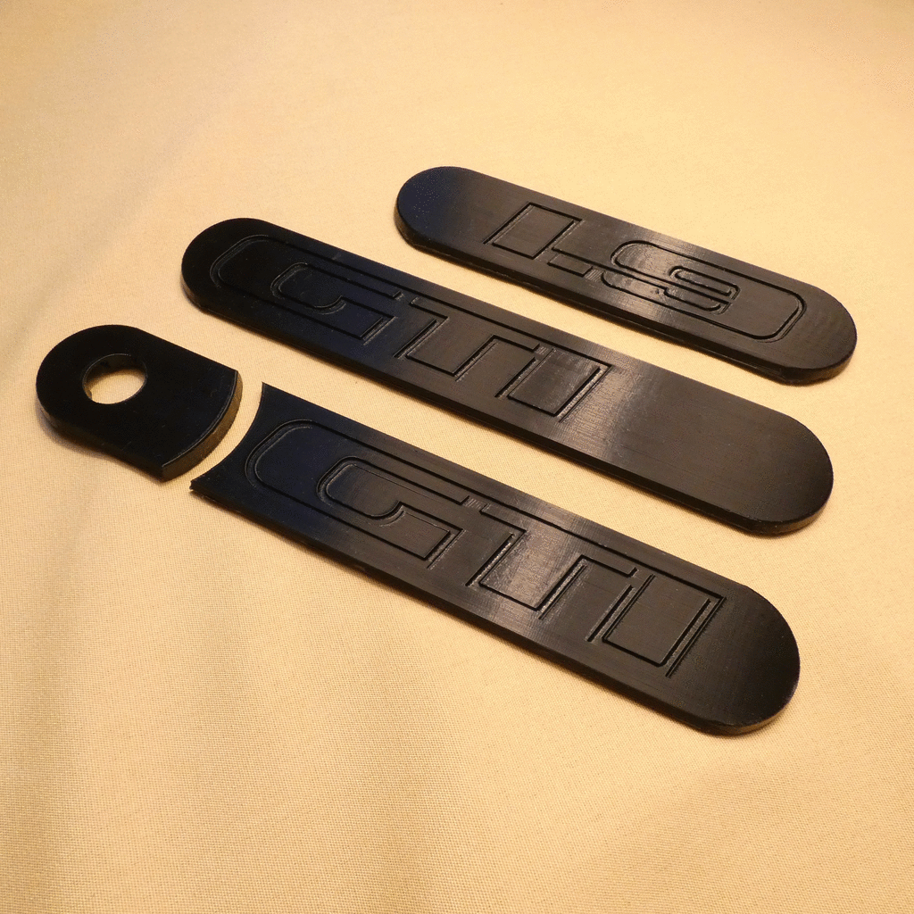 Garnitures de custode d'aile arrière Peugeot 205 1.9 GTI shapline